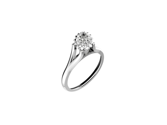 Flores de MatiJaro ring, 18K white gold. Width of the pattern: 6.6 mm.