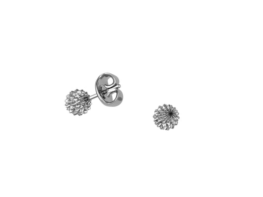 Flores de MatiJaro earrings, 18K white gold.